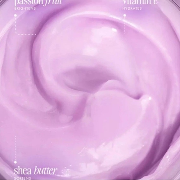 NWT New Truly Glazed Donut Facial Glow Cream Moisturizer Skin Care - Picture 4 of 4